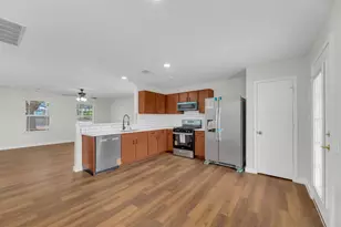 11617 Briarcreek Loop, Manor, TX 78653 - Photo 9