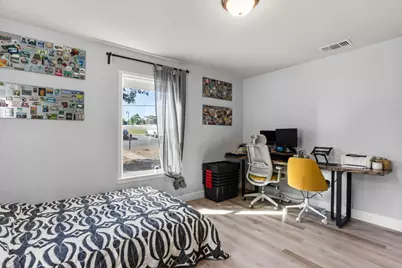 303 W Avenue I Avenue, Belton, TX 76513 - Photo 13