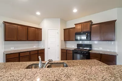 108 Sage Meadows Drive, San Marcos, TX 78666 - Photo 7