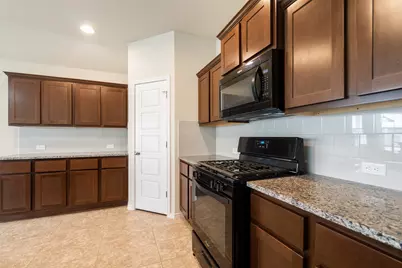 108 Sage Meadows Drive, San Marcos, TX 78666 - Photo 9