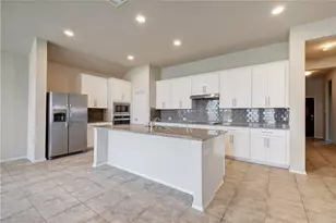 104 Finley St, Hutto, TX 78634 - Photo 11