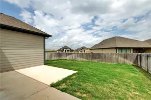 104 Finley St, Hutto, TX 78634 - Photo 23
