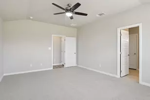 704 Timbo Dr, Jarrell, TX 76537 - Photo 11