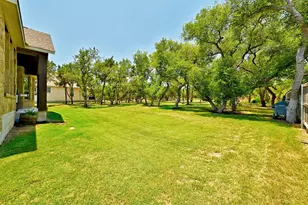 134 Staked Plns Ln, Dripping Springs, TX 78620 - Photo 25