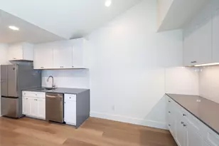 2704 Catalina Dr, Austin, TX 78741 - Photo 13