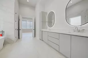 2822 Westgrove Ln, Houston, TX 77027 - Photo 11