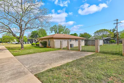 2303 Dawn Drive, Georgetown, TX 78628 - Photo 3