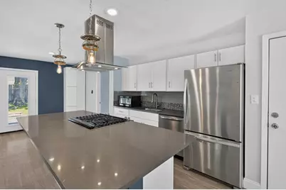 8602 Colonial Drive, Austin, TX 78758 - Photo 9