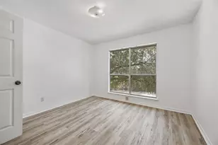 2450 Wickersham Ln, Austin, TX 78741 - Photo 7