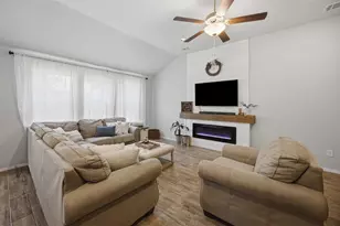 20812 Twisting Trail, Lago Vista, TX 78645 - Photo 13