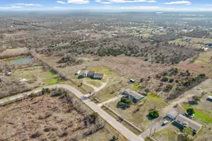 537 Mesa Dr, Del Valle, TX 78617 - Photo 31