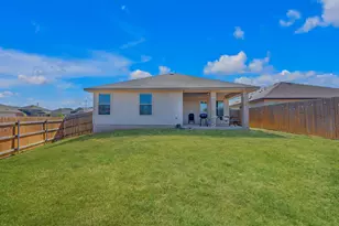 1704 T H Johnson Dr, Taylor, TX 76574 - Photo 29