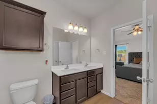 1704 T H Johnson Dr, Taylor, TX 76574 - Photo 23