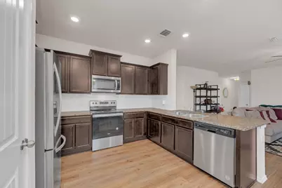 1704 T H Johnson Drive, Taylor, TX 76574 - Photo 9