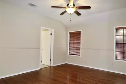 201 Norwood Street W, Georgetown, TX 78628 - Photo 17