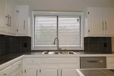 201 Norwood Street W, Georgetown, TX 78628 - Photo 7