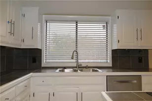 201 Norwood Street W, Georgetown, TX 78628 - Photo 7