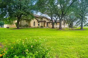 901 Palos Verdes, Leander, TX 78641 - Photo 5