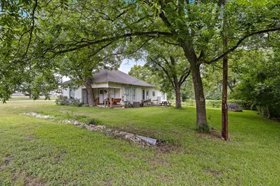103 E Willis Street, Leander, TX 78641 - Photo 1