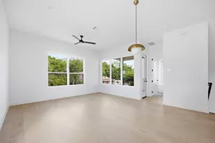 301 N Pleasant Valley Rd, Austin, TX 78702 - Photo 9