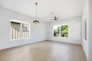 301 N Pleasant Valley Rd, Austin, TX 78702 - Photo 7