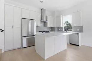 301 N Pleasant Valley Rd, Austin, TX 78702 - Photo 13