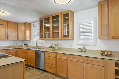 7207 Mesa Drive, Austin, TX 78731 - Photo 5