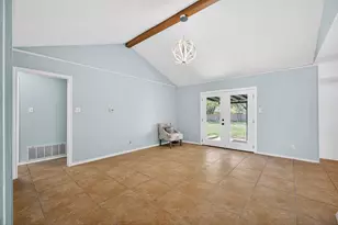 10004 Woodhaven Dr, Austin, TX 78753 - Photo 3