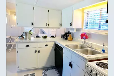 18700 San Marcos Highway, Martindale, TX 78655 - Photo 29