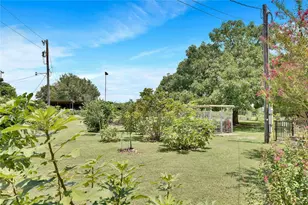 18700 San Marcos Hwy, Martindale, TX 78655 - Photo 21