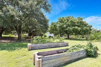 18700 San Marcos Highway, Martindale, TX 78655 - Photo 25