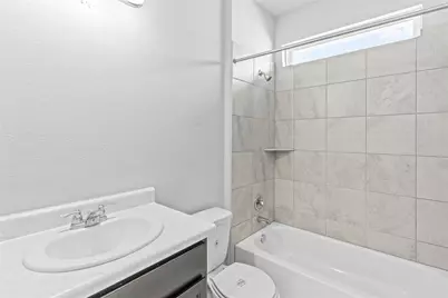 245 E Broade Street, Leander, TX 78641 - Photo 7