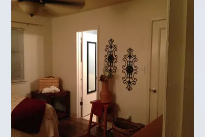 1917 Castle Gate Circle, San Marcos, TX 78666 - Photo 5