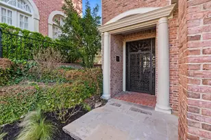 2702 Hillview Green Ln, Austin, TX 78703 - Photo 3