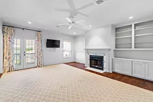 2702 Hillview Green Ln, Austin, TX 78703 - Photo 25