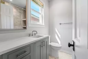 2702 Hillview Green Ln, Austin, TX 78703 - Photo 31