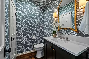 2702 Hillview Green Ln, Austin, TX 78703 - Photo 33