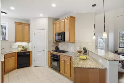 14021 Ashton Woods Circle, Austin, TX 78727 - Photo 7