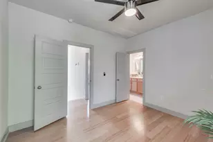 900 Banister Ln, Austin, TX 78704 - Photo 17