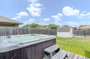 327 Comal Run, Hutto, TX 78634 - Photo 25