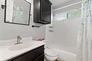 327 Comal Run, Hutto, TX 78634 - Photo 15