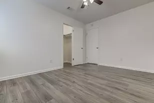 404 W Dittmar Rd, Austin, TX 78745 - Photo 11