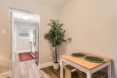 6108 Calmar Cove #B, Austin, TX 78721 - Photo 11