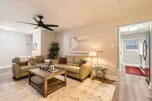 6108 Calmar Cove, Austin, TX 78721 - Photo 9