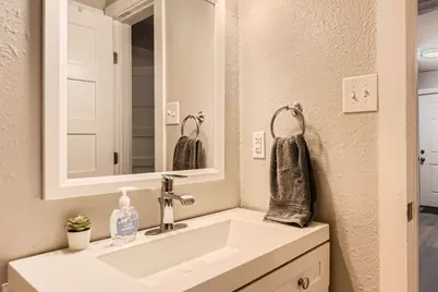 6108 Calmar Cove #B, Austin, TX 78721 - Photo 17