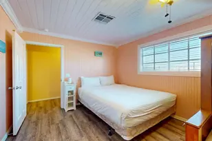 131 W White Ave, Port Aransas, TX 78373 - Photo 23