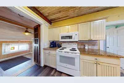131 W White Avenue #D, Port Aransas, TX 78373 - Photo 9