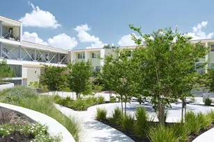 604 N Bluff Dr, Austin, TX 78745 - Photo 3