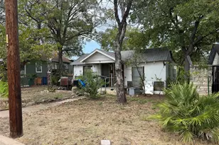 2010 Peoples St, Austin, TX 78702 - Photo 3