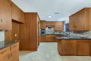 5723 Highland Hills Dr, Austin, TX 78731 - Photo 11